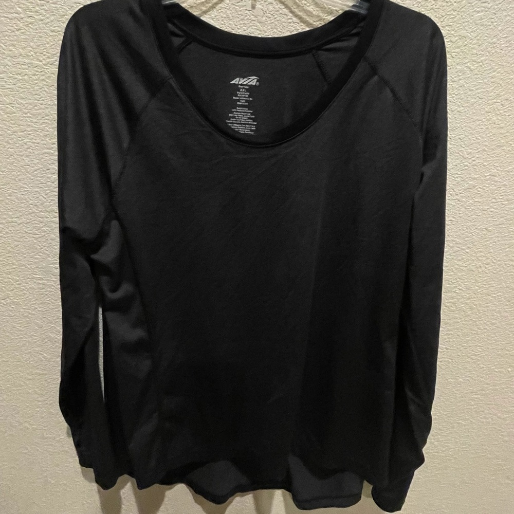 Avia long sleeve workout shirt XL